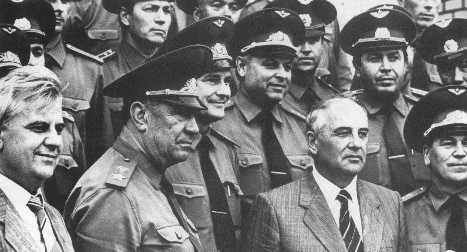 "Маємо те, що маємо": самые меткие цитаты, архивные фото и последнее интервью Леонида Кравчука