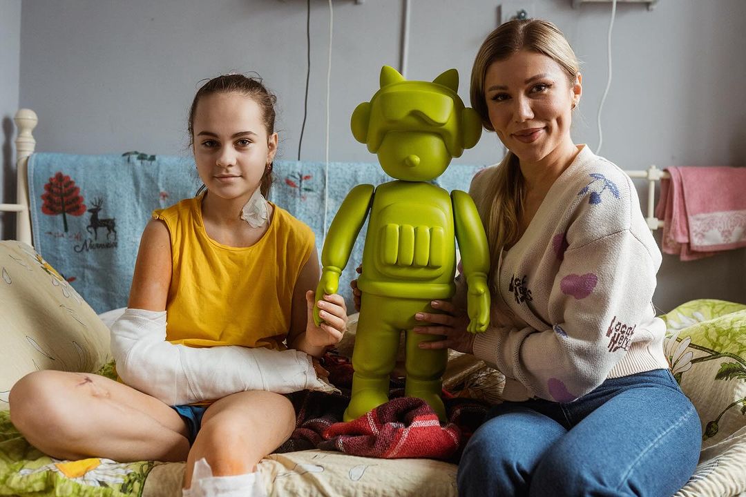 "Изменилось все". Алена Омаргалиева - о поездках Тамерлана "на ноль", жизни в Польше и сольной карьере