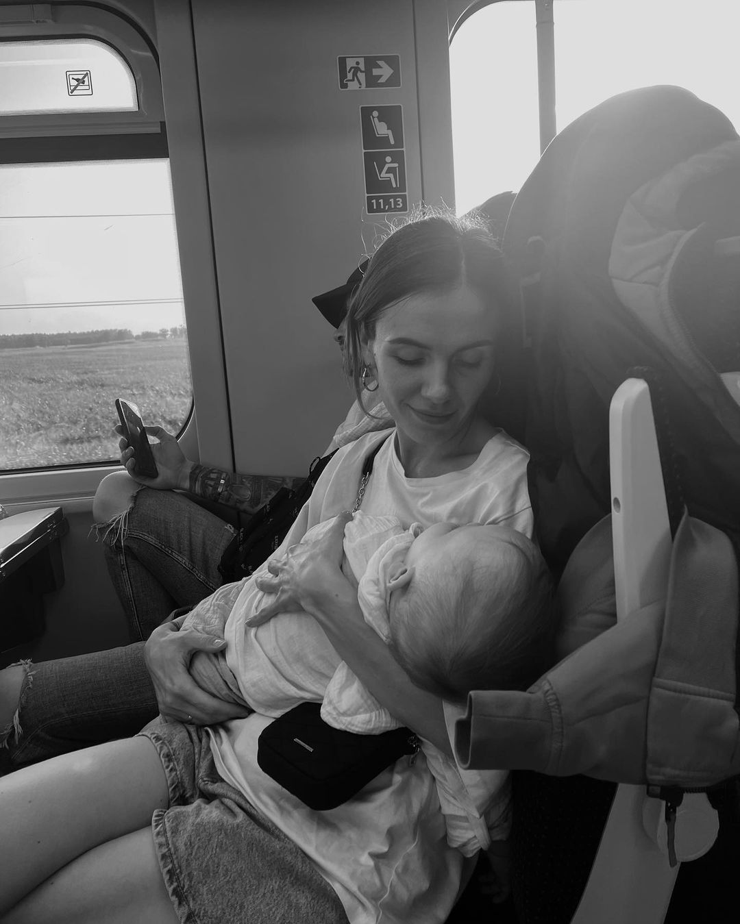 "Повний треш": MamaRika розповіла, які труднощі пережила під час концертів у Європі