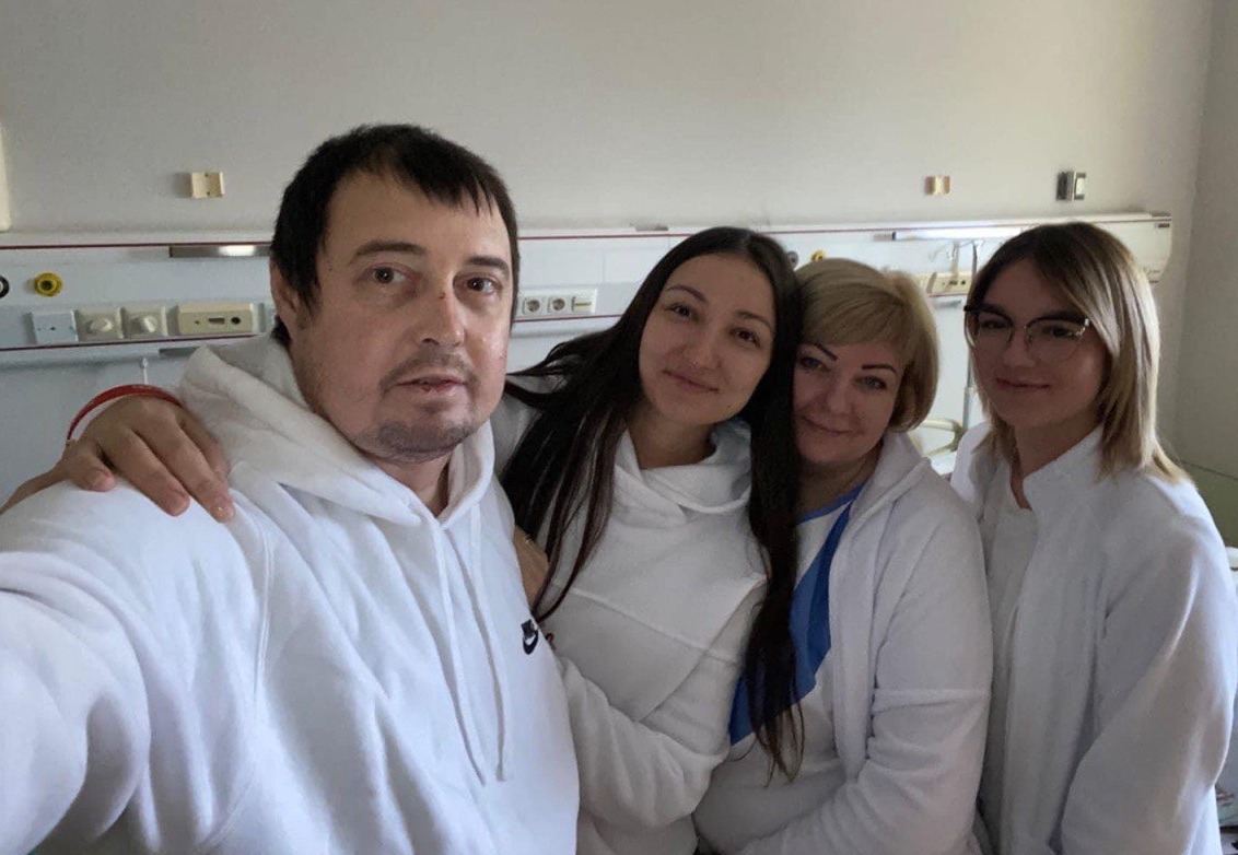 Відлік йшов на дні: українські лікарі дивом врятували чоловіка, що страждав все життя