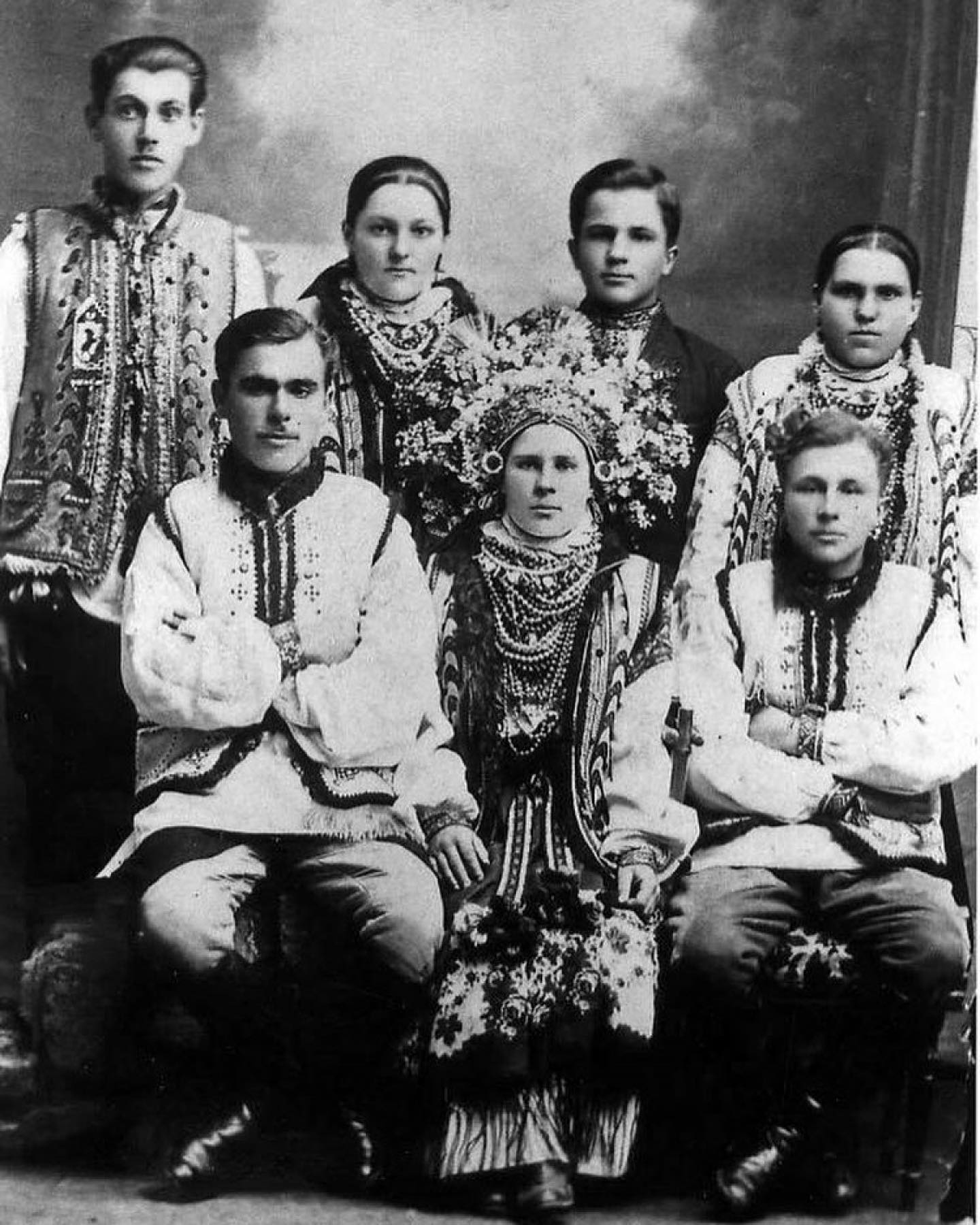 Как украинцы праздновали свадьбу 100 лет назад: этнограф рассказала о давно забытых традициях
