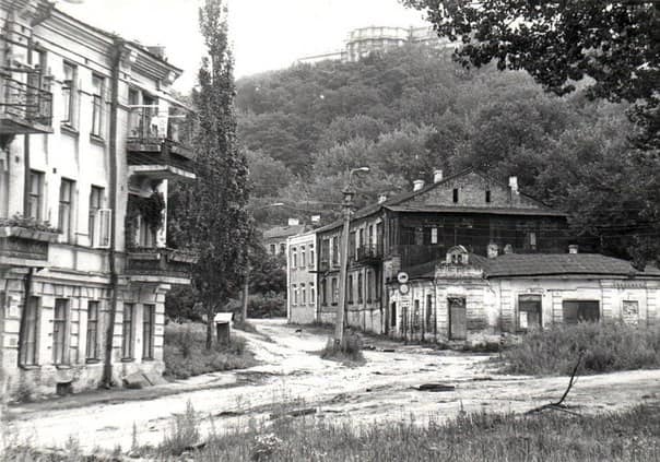 Привиди старих вулиць. Дивіться, як виглядала Воздвиженка у 1930 році (архівне фото)