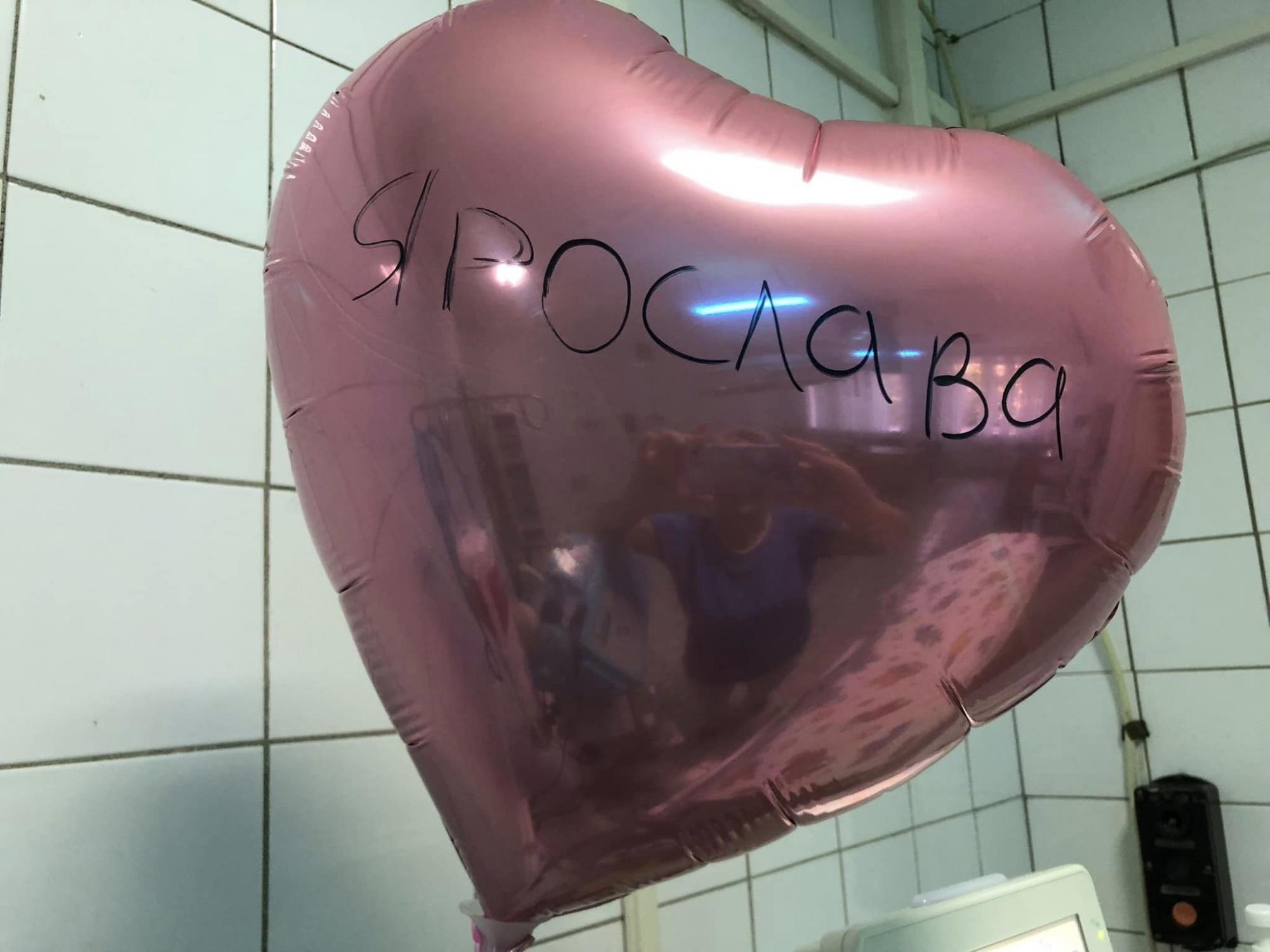 "Уникальный случай": в Тернополе спасли крошечную девочку с весом 560 граммов