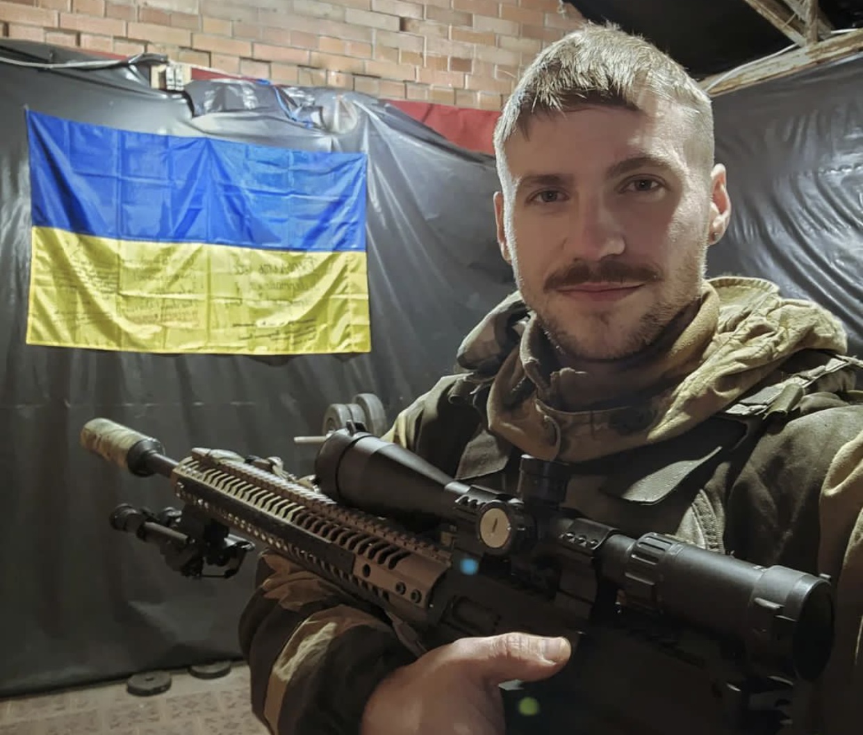 Краш украинок Валерий Маркус написал, что женился. И показал новое фото