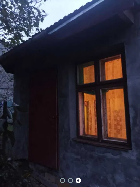 Во Львове сдают квартиру за 2500 гривен без туалета и воды: как она выглядит (фото)
