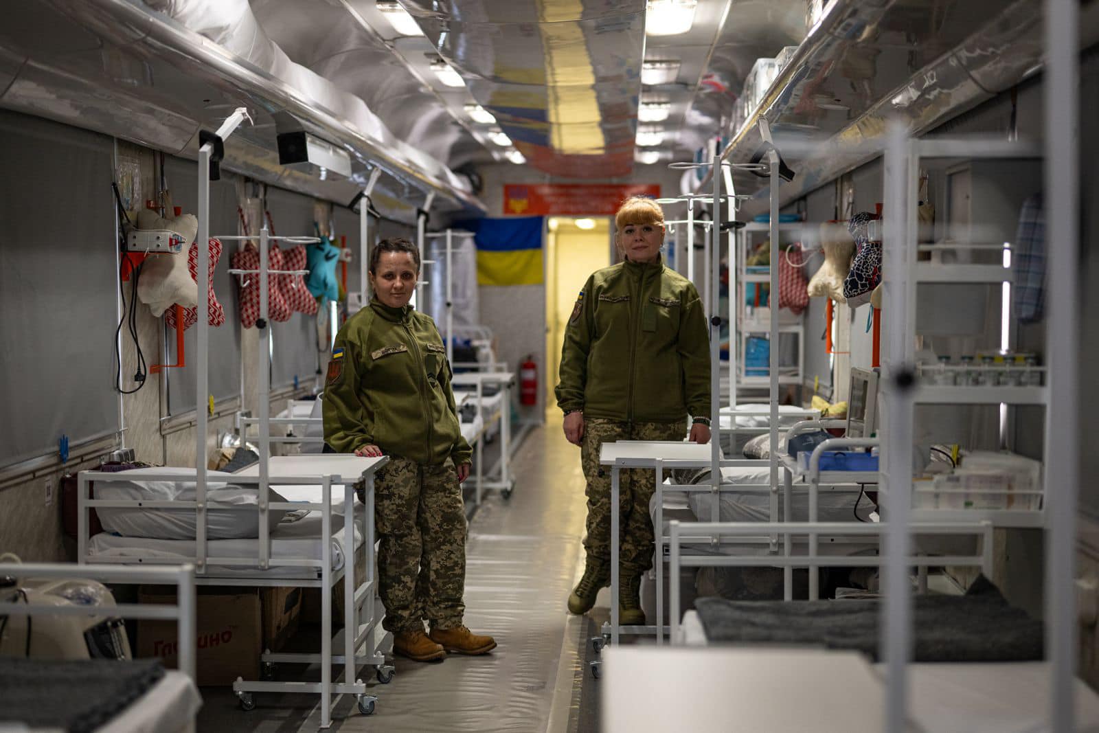 "Укрзалізниця" показала нові вагони, які не мають аналогів у світі (фото)