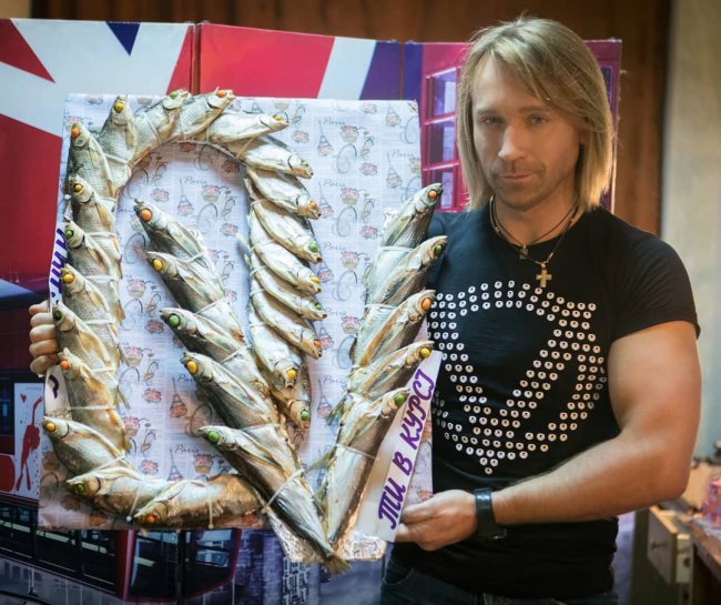 Tesla за 1,25 млн грн и Lamborghini от шейха: самые дорогие подарки украинских звезд от поклонников