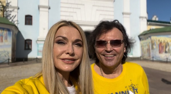 День Независимости Украины: Зеленская, Джамала, Сумская и другие звезды поздравляют с праздником