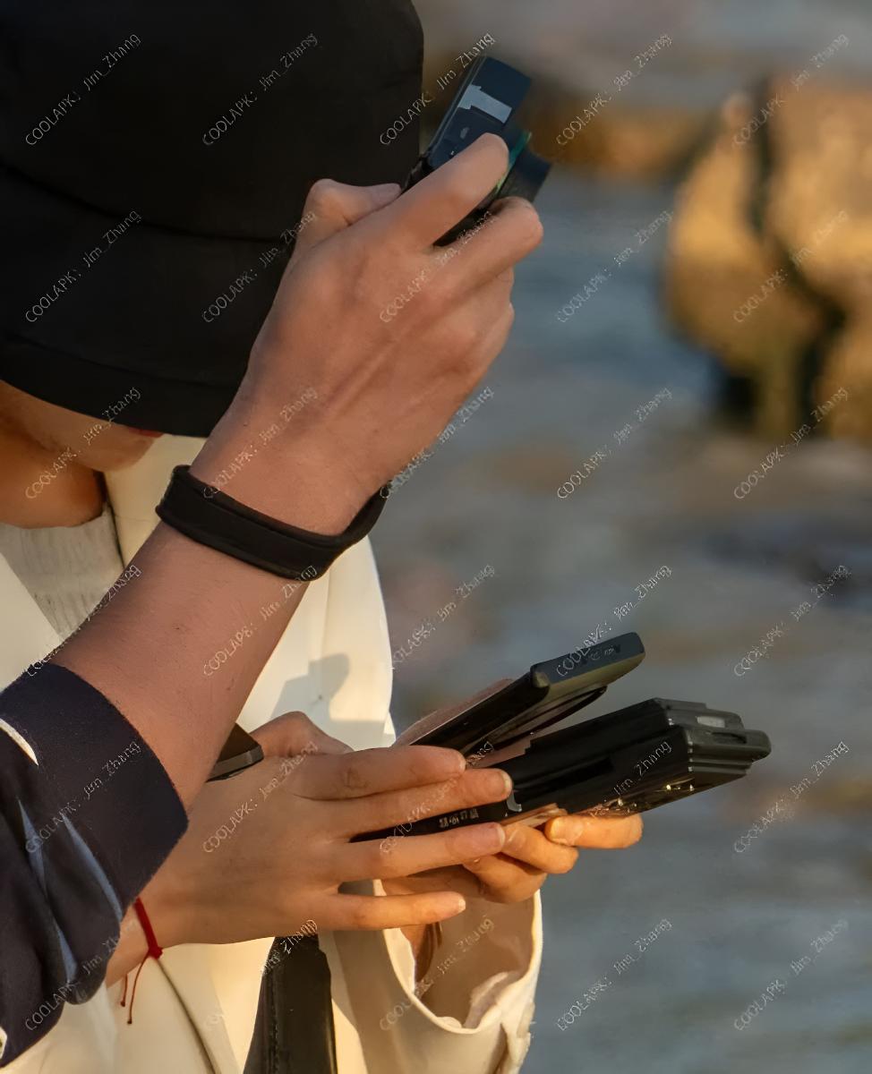 У мережі з’явилися перші живі фото Xiaomi 14 Ultra з камерою-монстром