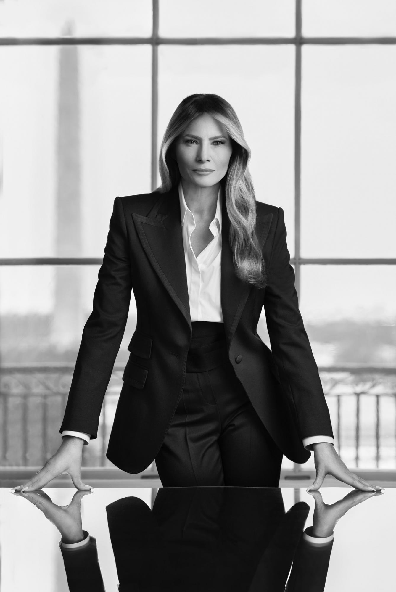 Стало известно, чем занимается Мелания Трамп, которая месяц не появлялась на публике