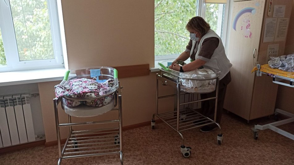 У Кропивницькому хлопчиків-двійнят покинула мати: сьомі пологи у жінки і усі діти гуляють світом