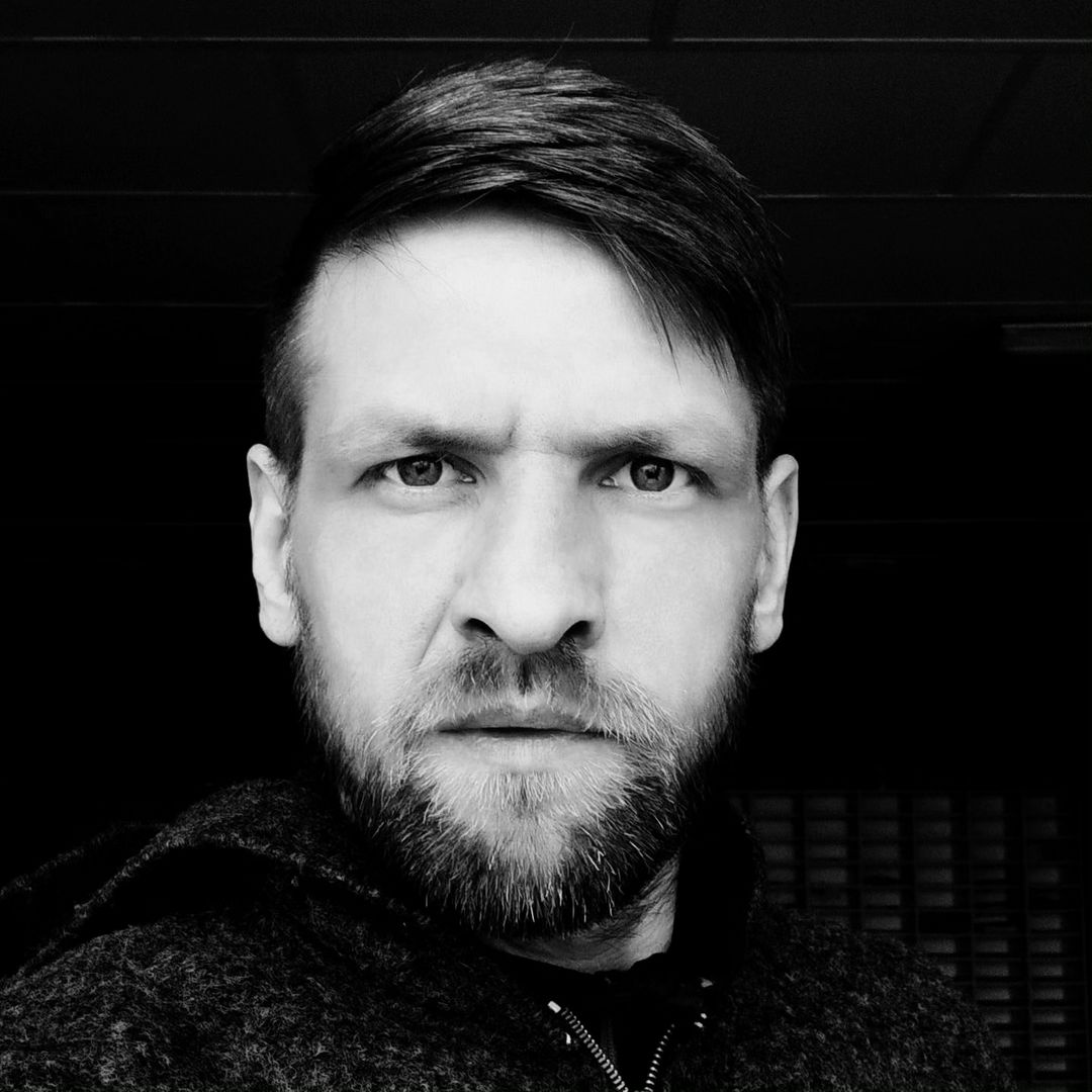 "Ты искренне любил и не терпел фальши". Украинцы трогательно прощаются со звездой кино Василием Кухарским