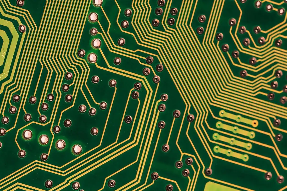 Не тільки мита. 4 нові загрози для телефонів, ПК і гаджетів у 2025 році