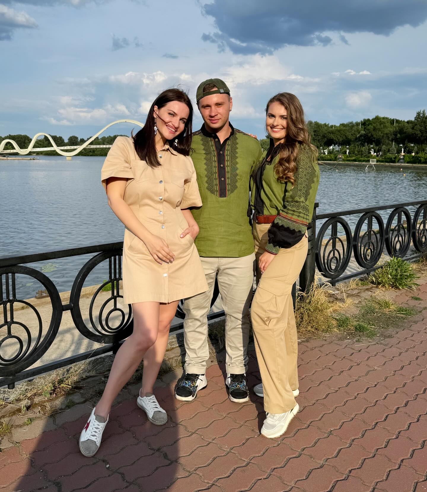 "Выделила квартиру": известный актер назвал имя ведущей, которая помогла его родным из Никополя