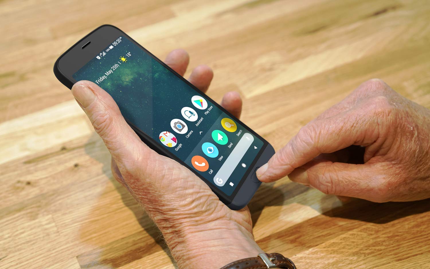 8 найкращих недорогих та зручних смартфонів, які ідеально підійдуть пенсіонерам