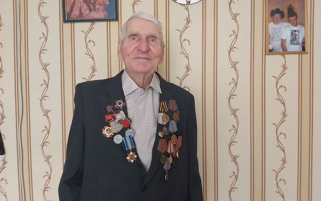 Мед замість цукру та робота: 100-річний киянин поділився секретом довголіття
