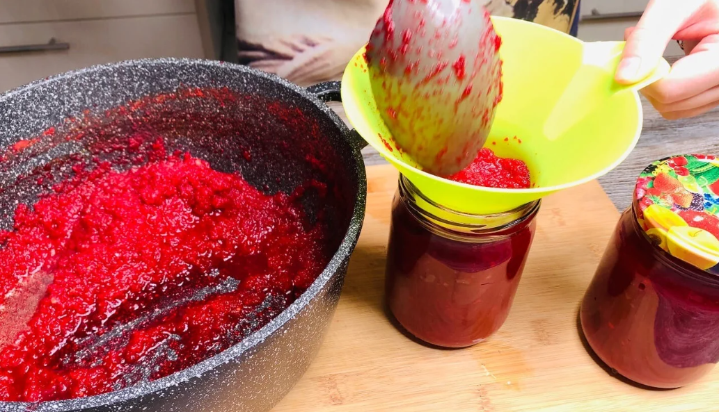 Бурякова аджика на зиму: справжній український рецепт