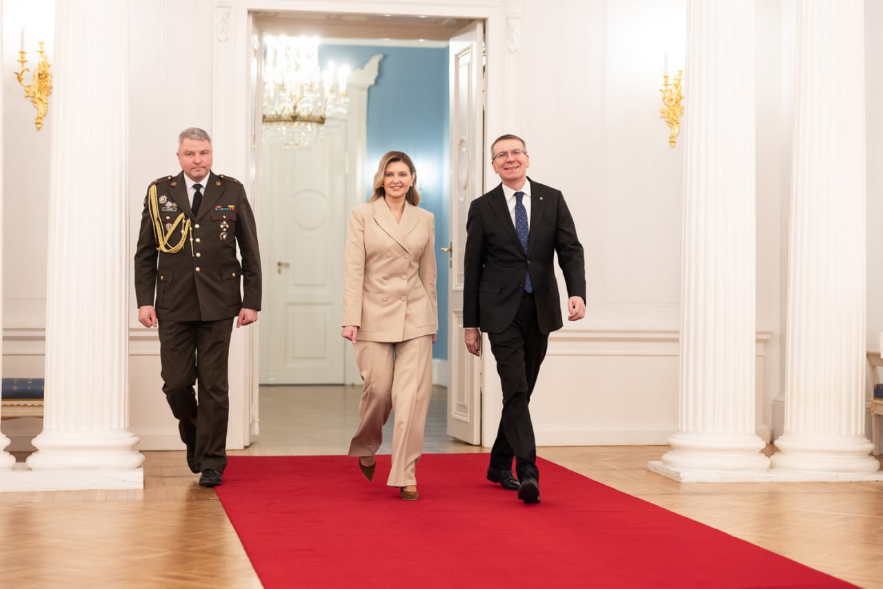 Олена Зеленська підкорила президента Латвії ніжним образом (фото)