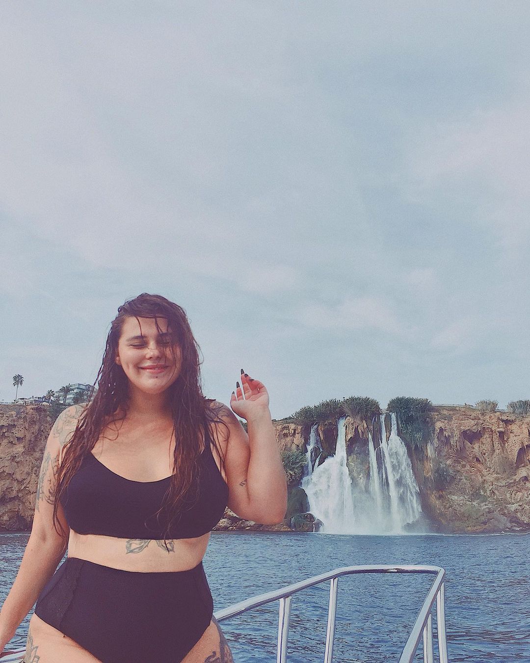 Такою Сашу Зарицьку мало хто пам'ятає. За вісім років від співачки залишилася &quot;половина&quot; (фото)