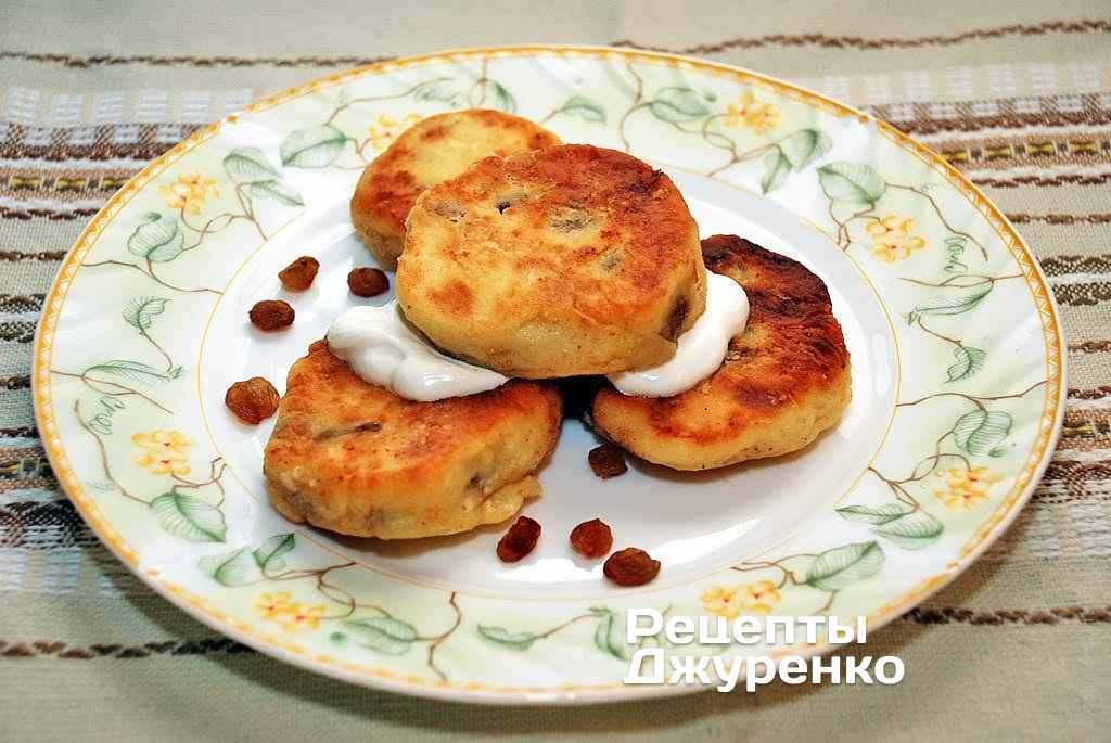Кулінар поділився простим рецептом сирників, які виходять завжди