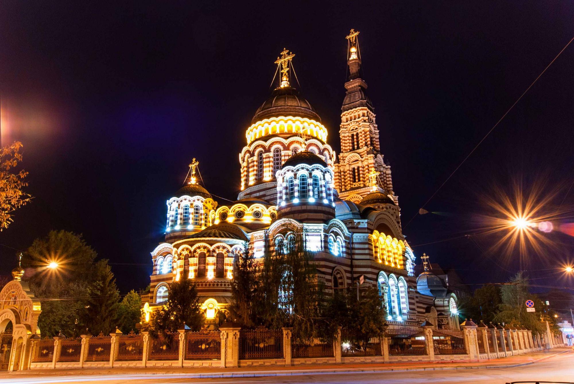 Неземна краса. 5 найбільших і найвеличніших храмів України (фото)