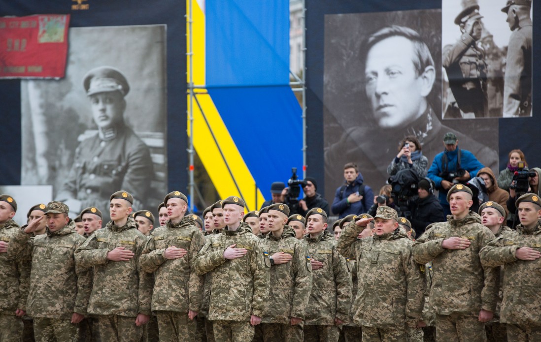 Где 23 февраля отмечают день защитника отечества. Теперь понятно, почему в Украине его отменили?