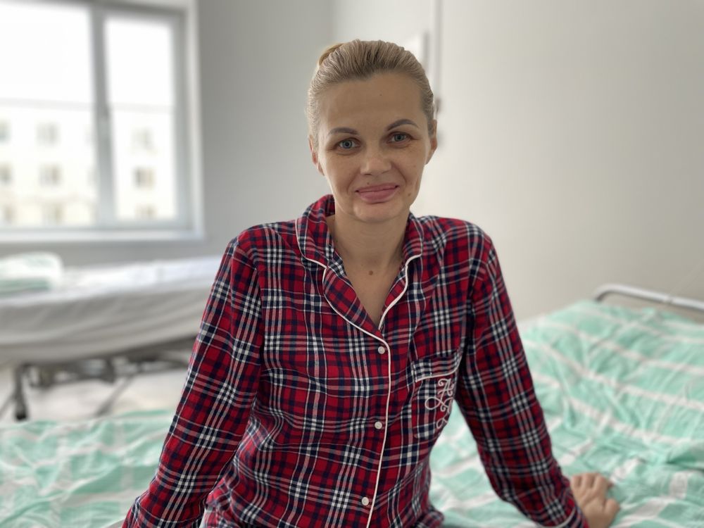 У Львові хірурги врятували багатодітну маму з дуже рідкісним ускладненням після пологів (фото)