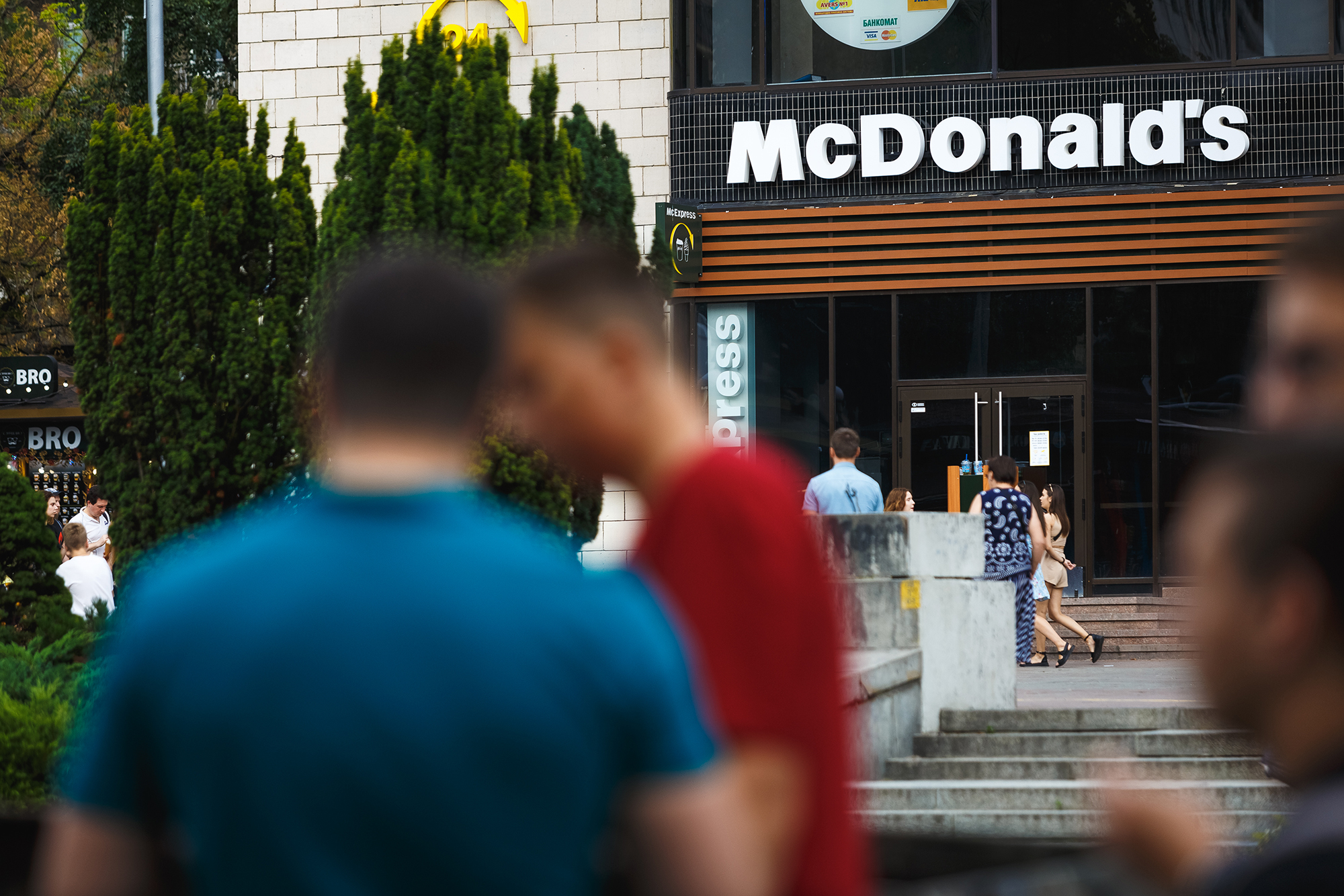 МакДональдс в Киеве готовят к открытию: уже вышли на финишную прямую