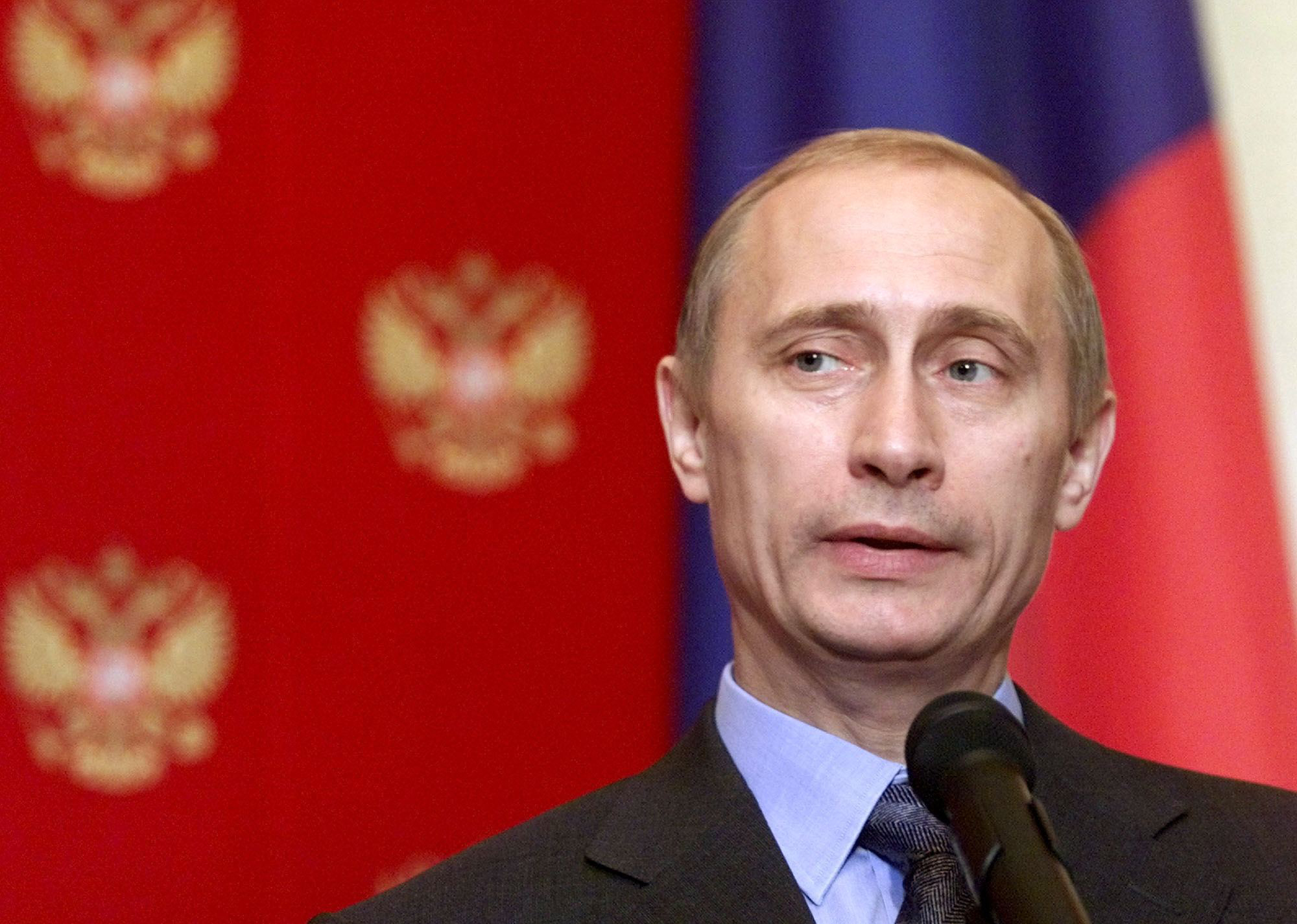 Білл Клінтон вперше розповів, як і навіщо Путін потопив "Курськ"