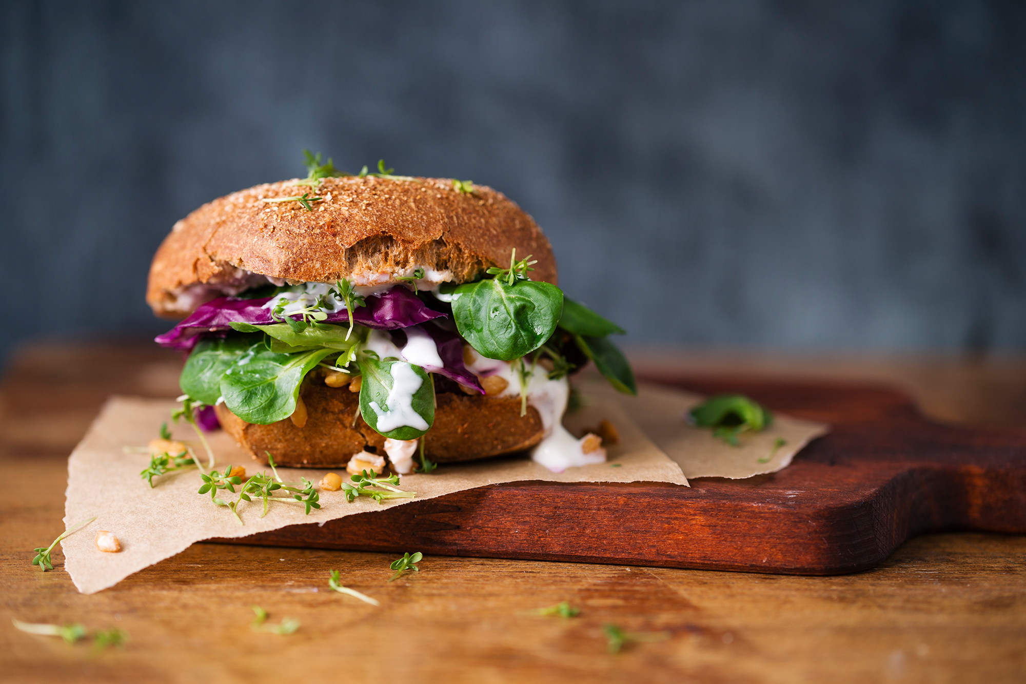 С мясом и для веганов: 5 рецептов вкуснейших бургеров