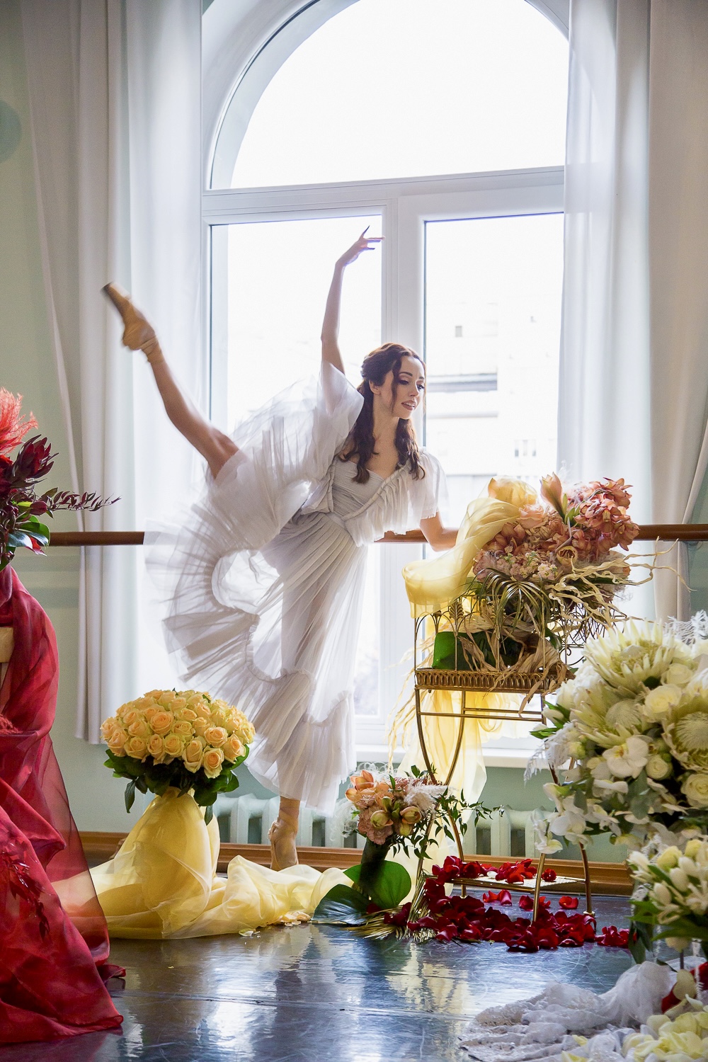 Екатерина Кухар покорила романтичным фотосетом и раскрыла их с мужем традиции на День влюбленных