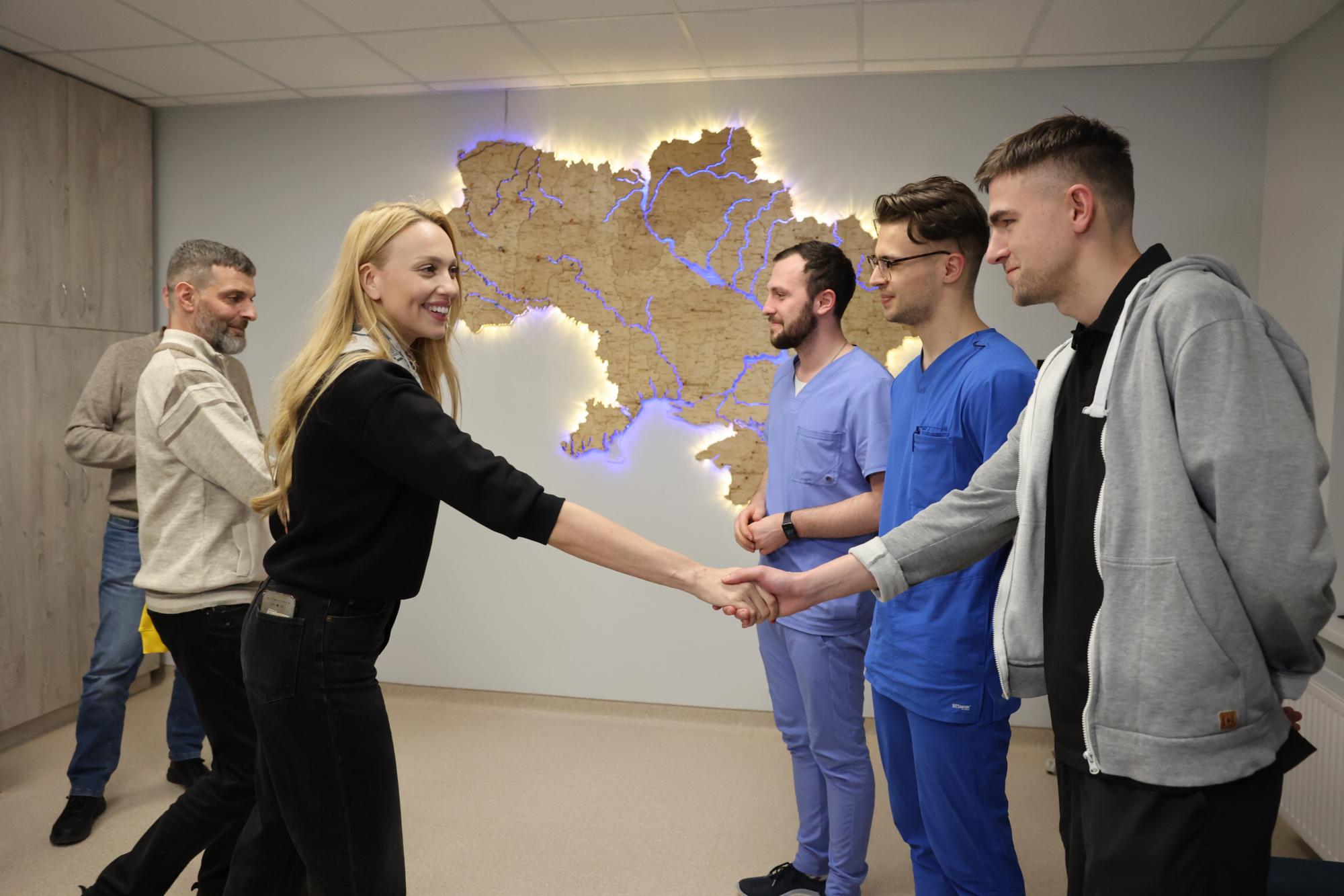 "Це особливі емоції": Оля Полякова розчулила фото зі скаліченими воїнами