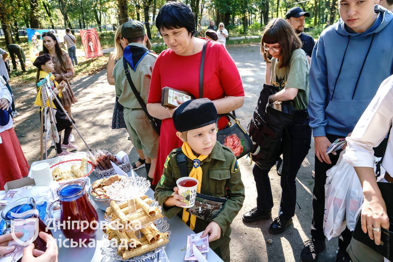 В Днепре прошла встреча пластунов в начале нового учебного года