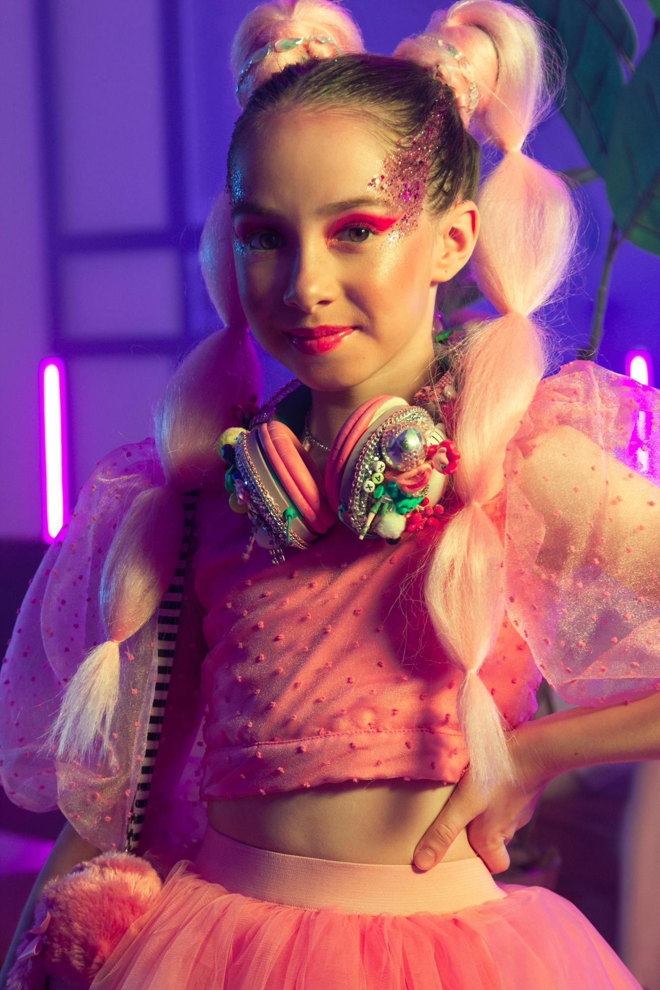 Співачка Vlada К розсекречує секрети покоління Z: швидке дорослішання, навчання за кордоном і критичне мислення