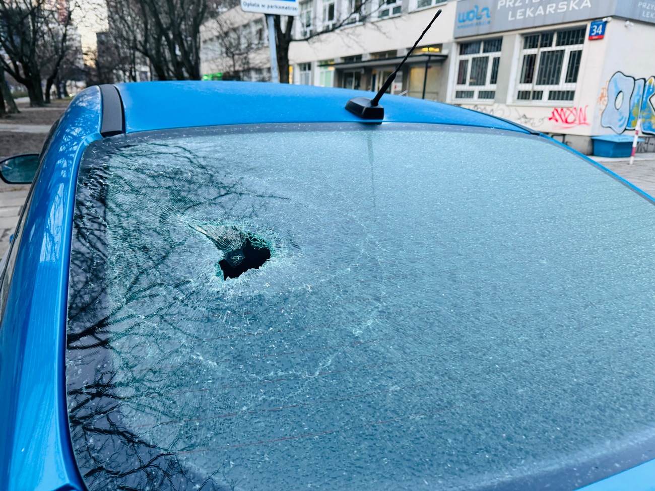 На украинского певца напали в Варшаве: детали и фото