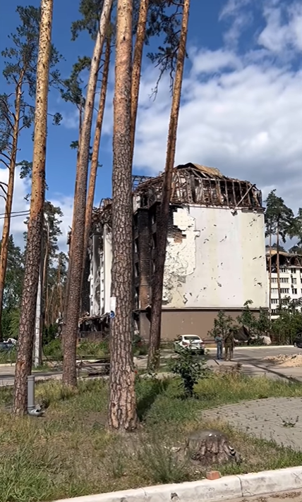 Лобода приїхала в рідний Ірпінь: "що має статися, щоб українці таке пробачили?!" (відео)