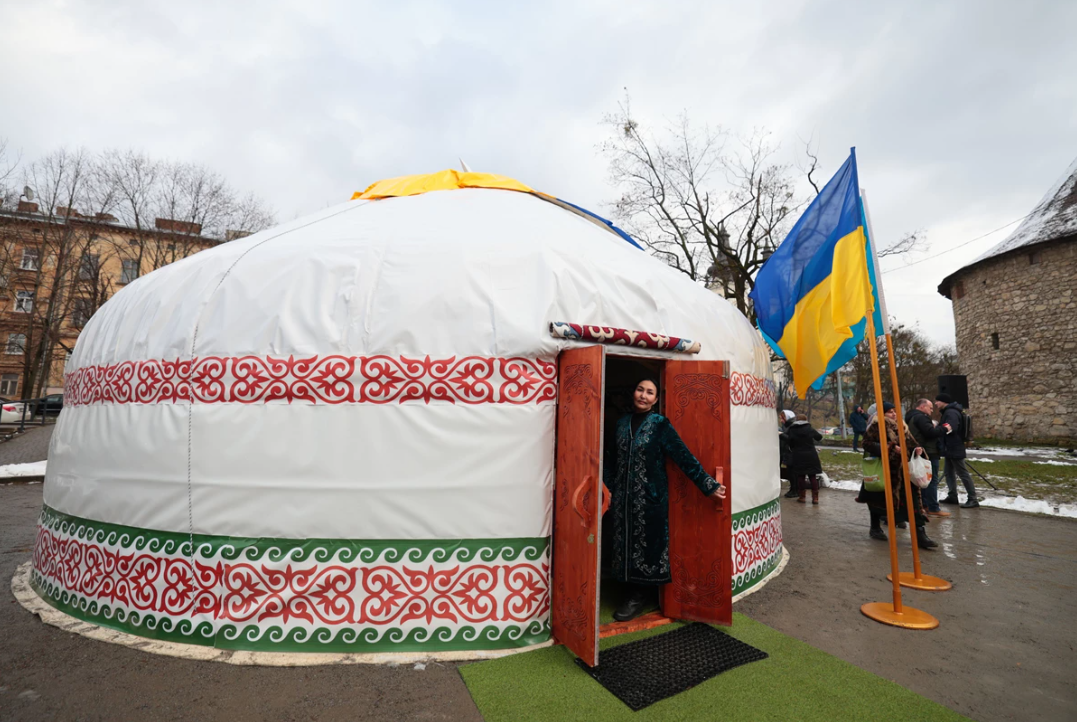 У Львові відкрили четверту в Україні "юрту незламності": як вона виглядає