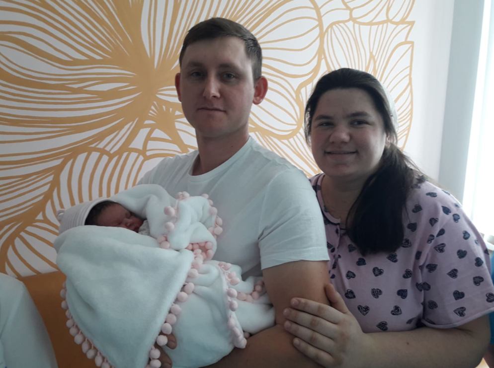 В роддоме Первомайска приятный рекорд - появилась на свет девочка-"богатырь" (фото)