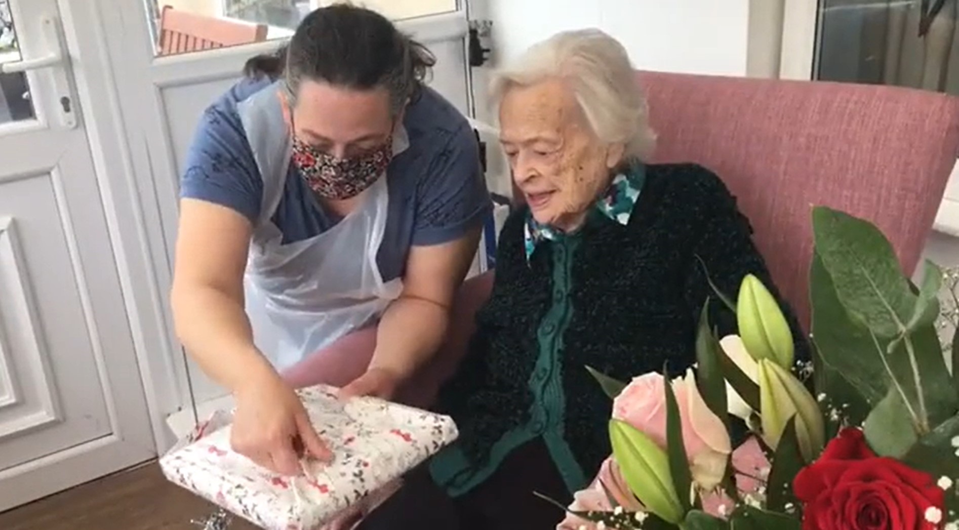 105-летняя женщина раскрыла секрет здорового долголетия: всего два вида продуктов