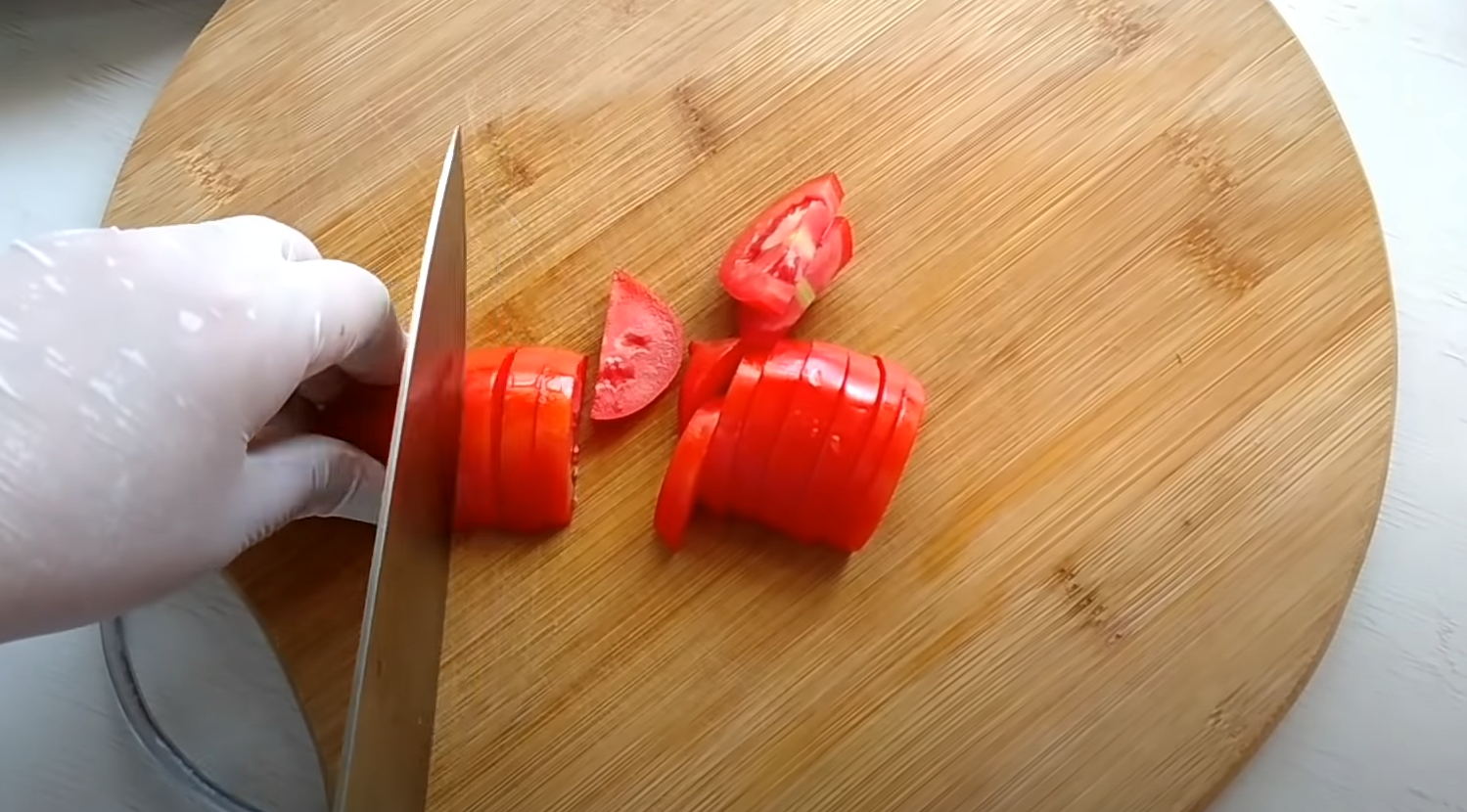 Салат взимку зі свіжих літніх овочів: рецепт та спосіб консервування