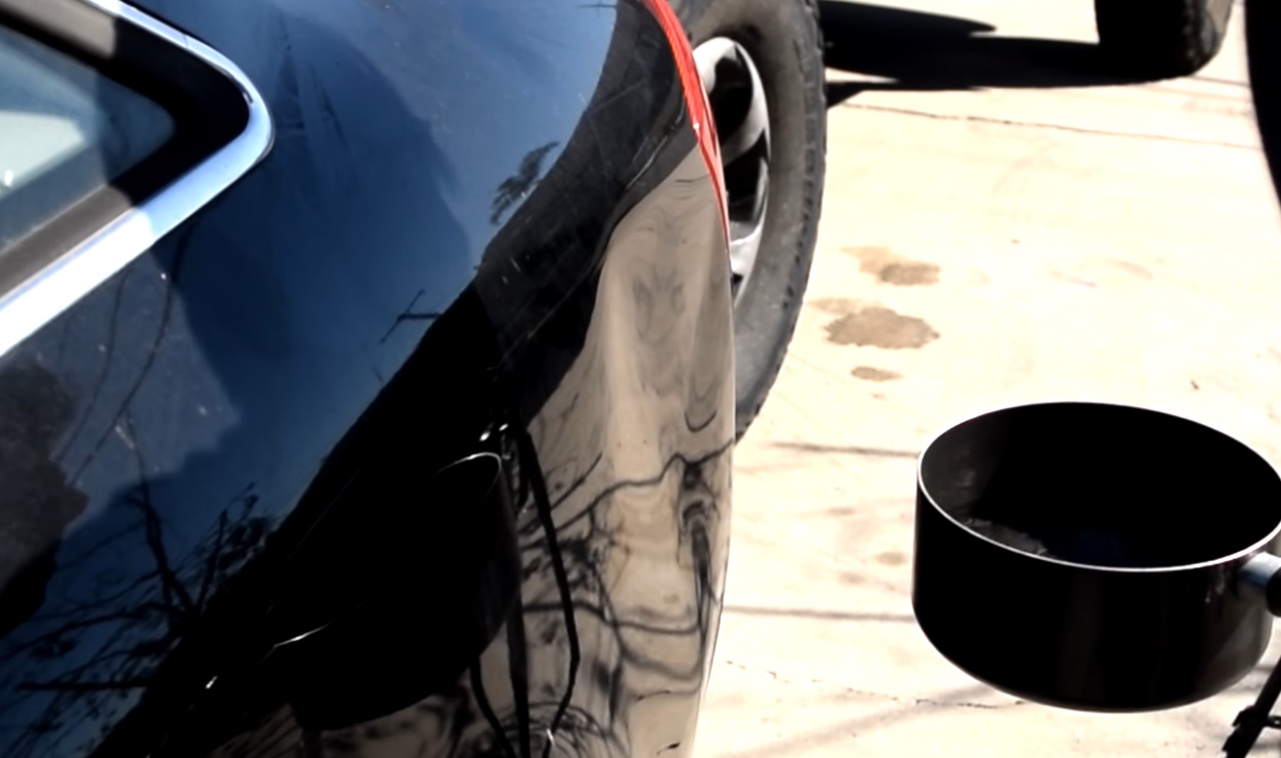 Як відремонтувати кузов авто завдяки двом речам, що є вдома у кожного