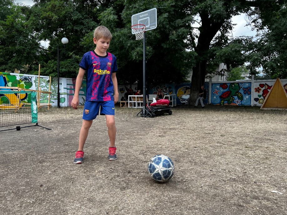 Хто і як живе у прихистку Urban Camp, який створили чемпіони вуличних культур із Харкова (фоторепортаж)