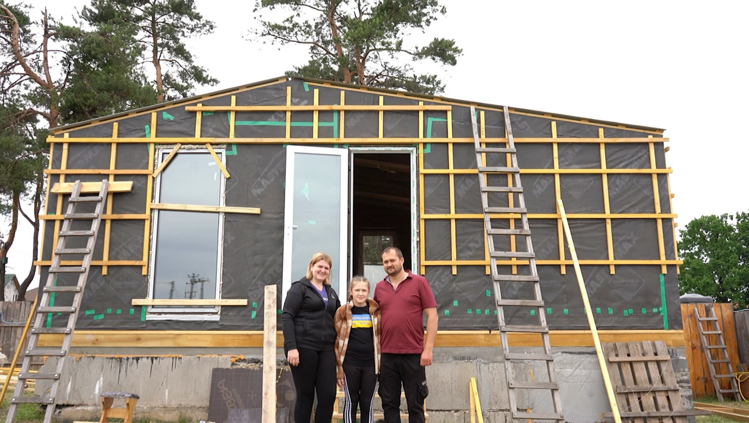 Лобода подарувала дім медсестрі, чиє житло зруйнували росіяни: щемливе відео