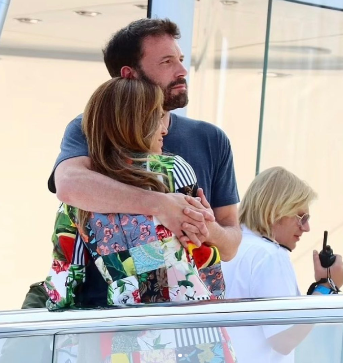 Бен Аффлек и Дженнифер Лопес тайно поженились: история любви звезд