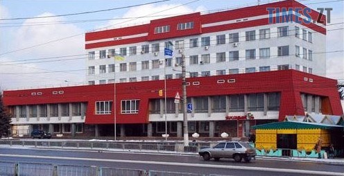 У Житомирі знесли легендарну панчішну фабрику. Подивіться, що від неї залишилося