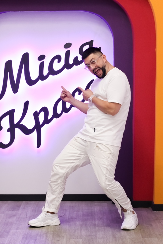 Телестиліст Ільяс Сахтара: "навіщо розповідати людині, як їй одягатися, якщо вона тебе не питає?"