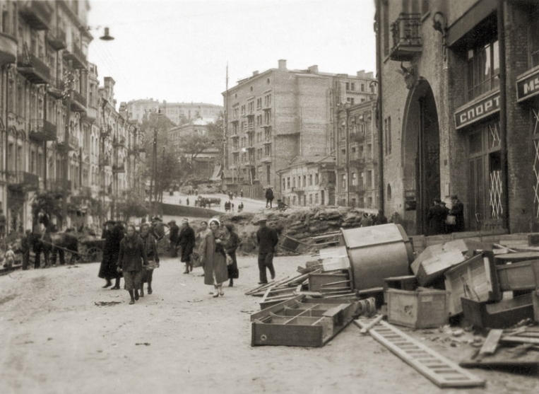 Як виглядав Київ під час та після Великої Світової війни: архівні фото 1941-1949 років