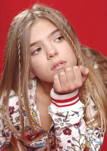 Как сейчас выглядит и чем занимается Ассоль, которая пела "моя мама лучшая на свете"