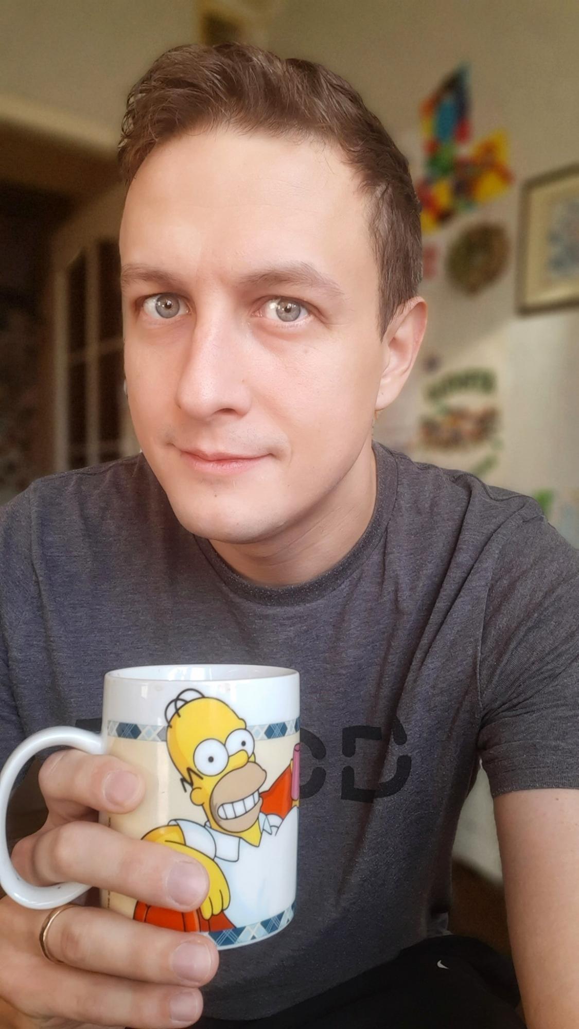 Ведущий "плюсов" выздоровел после COVID и сделал заявление о вакцинации