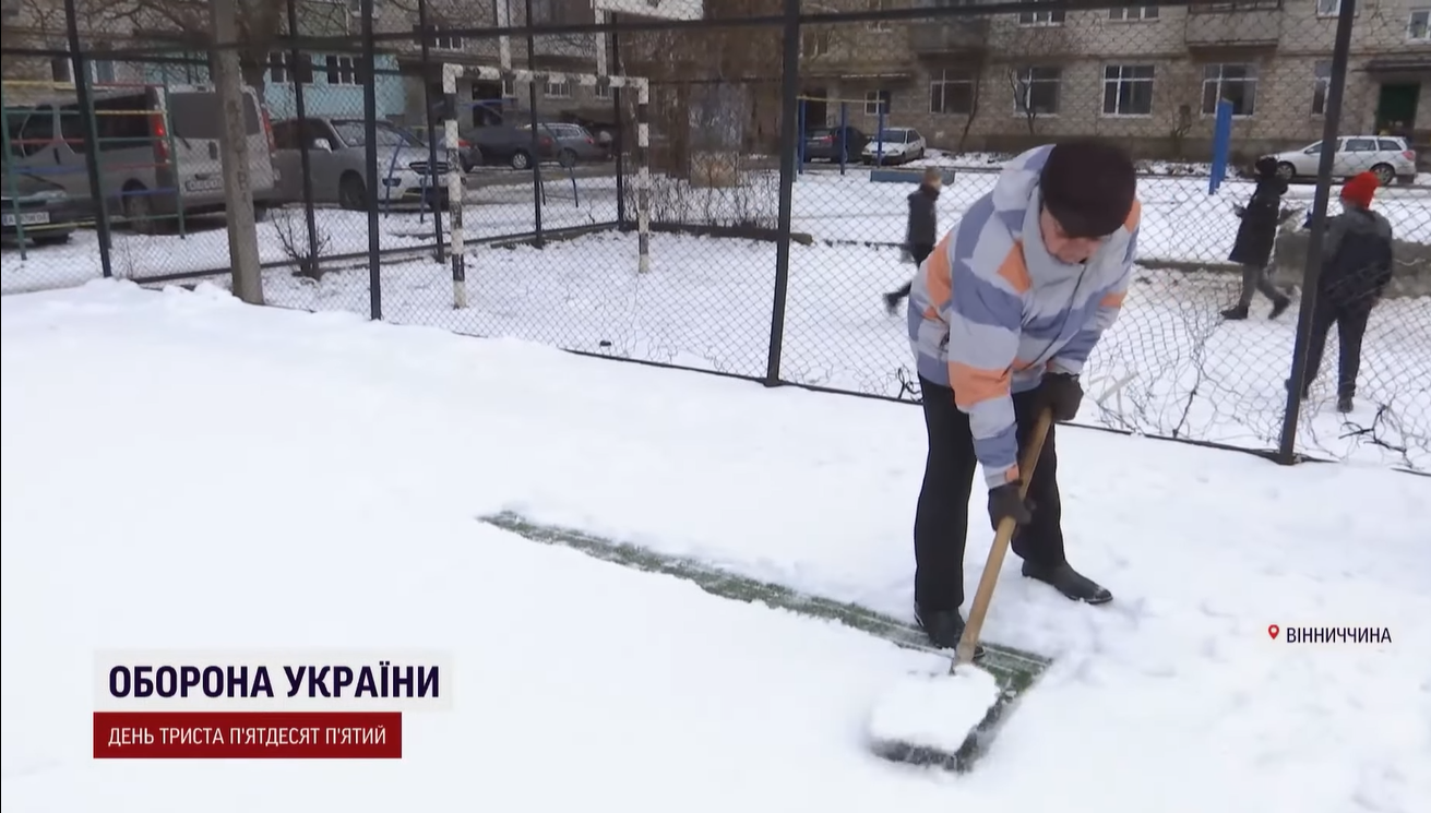 Украинец, которого не взяли в армию, необычным способом поддерживает ВСУ: что он делает